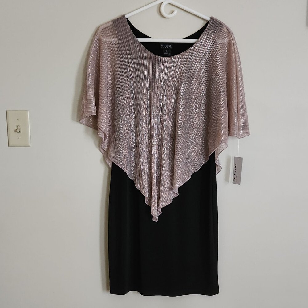 Women's Black and Gold Dress Size:  6